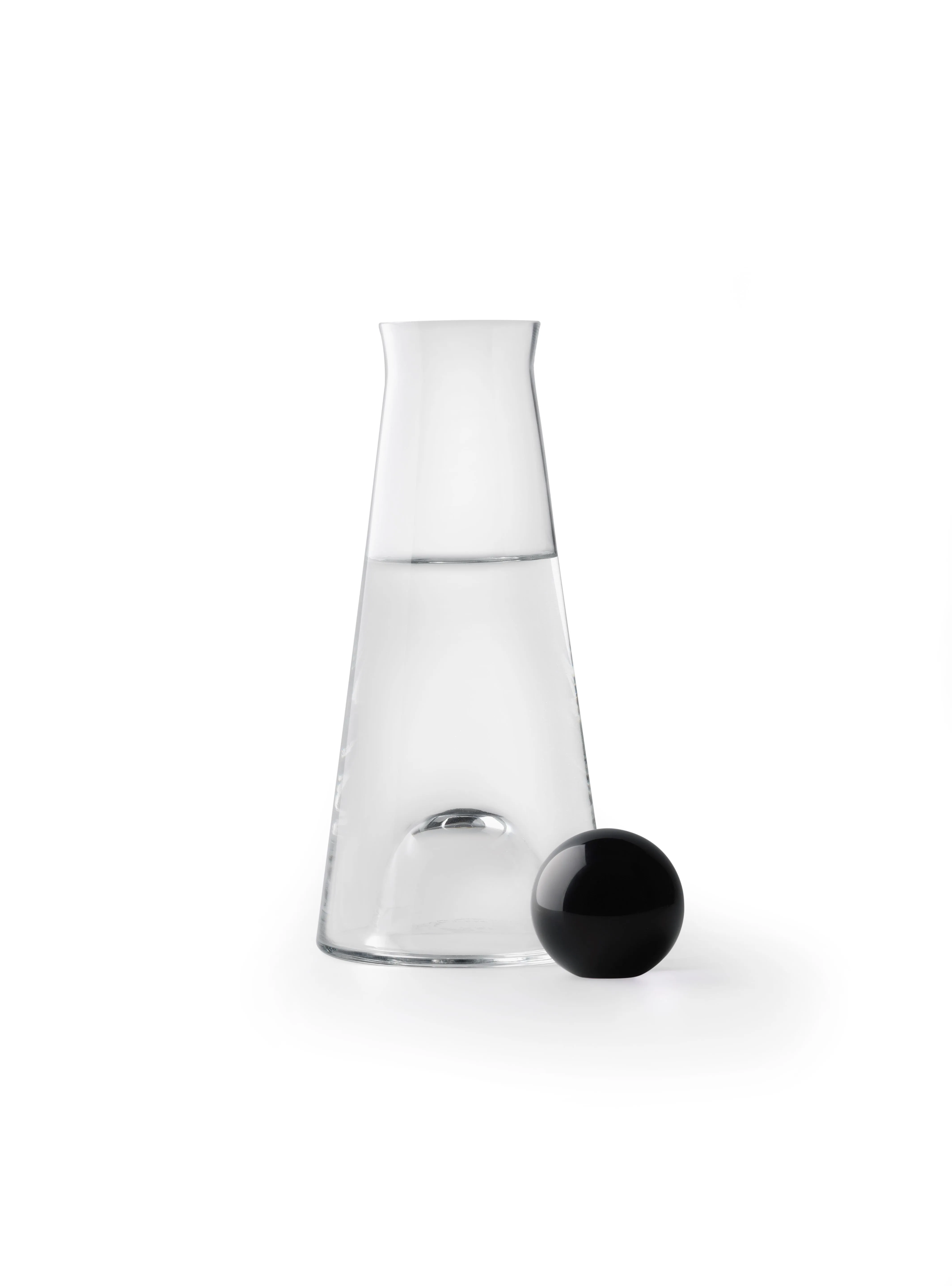 Design House Stockholm Fia Carafe - Black