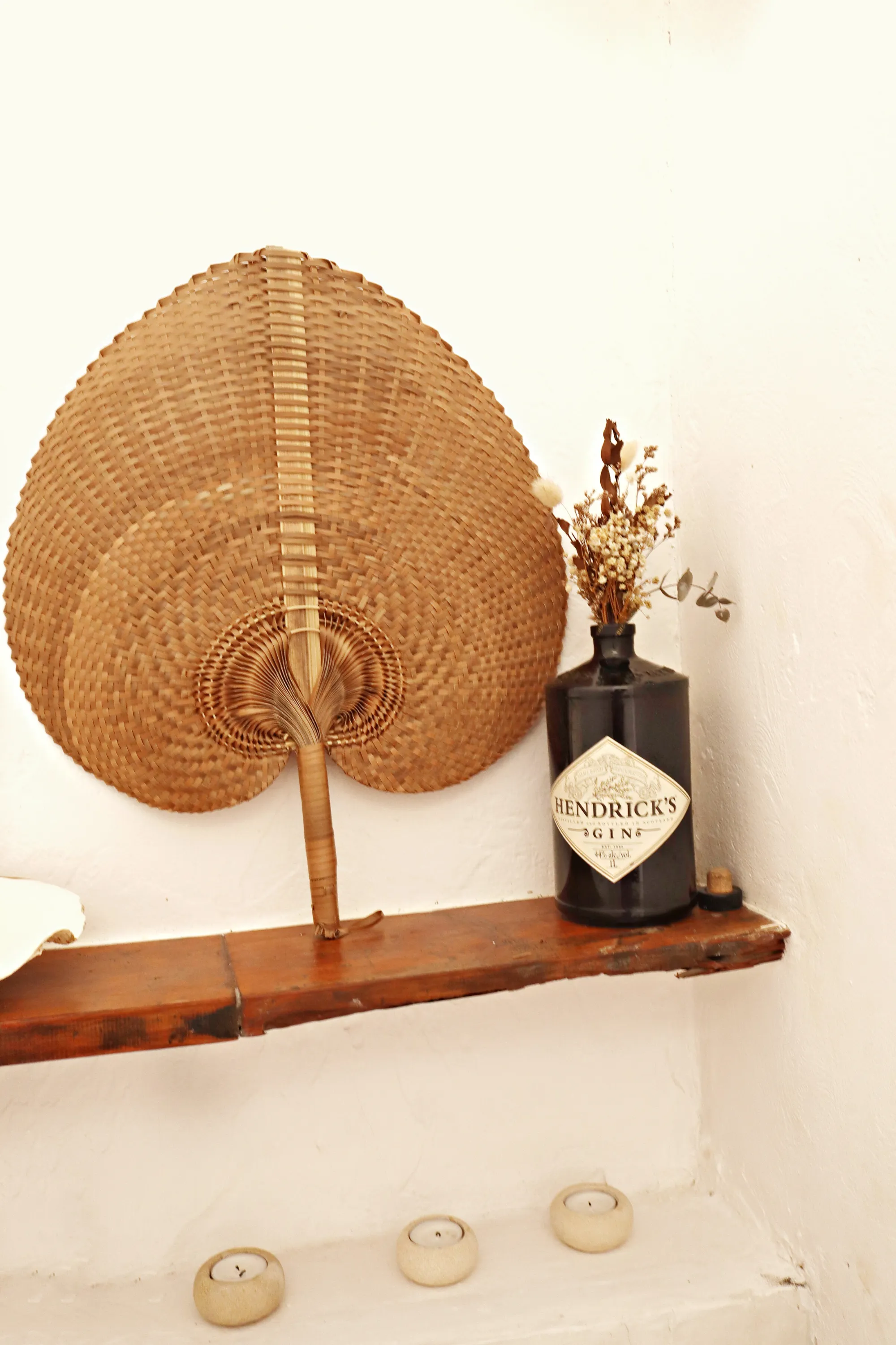 Kai Straw Handwoven Fan in Tan - Size Large